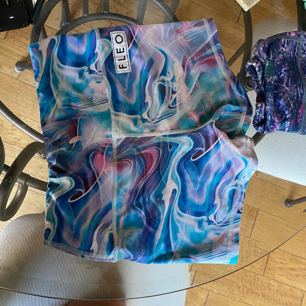 Fleo power high rise shorts size small